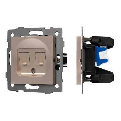 02ef0f843dabf387170a4470e8c3b677